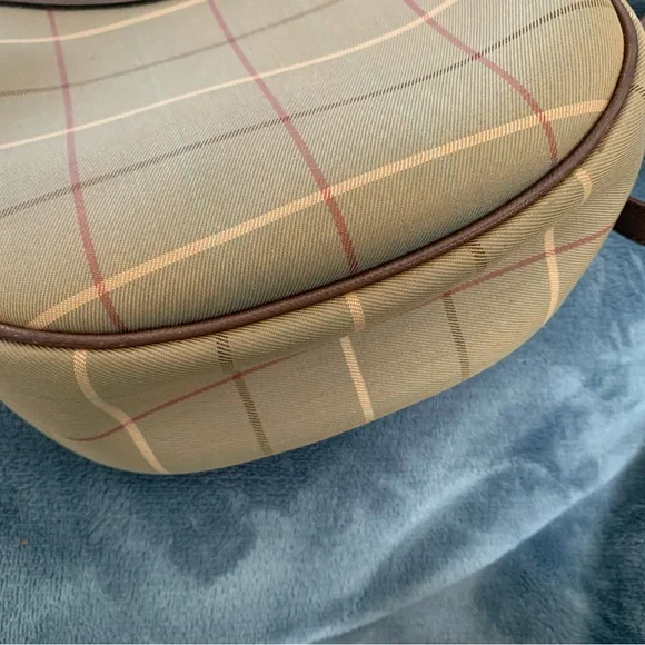 Authentic Vintage Burberry Beige and Brown Shoulder Bag - Picture 4 of 4